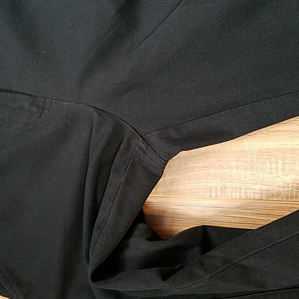 ST JOHN SPORT By Marie Gray Utility Cargo Black Cotton Spandex Pants 4 - Picture 8 of 17